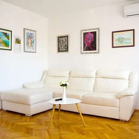 Piero Apartment *